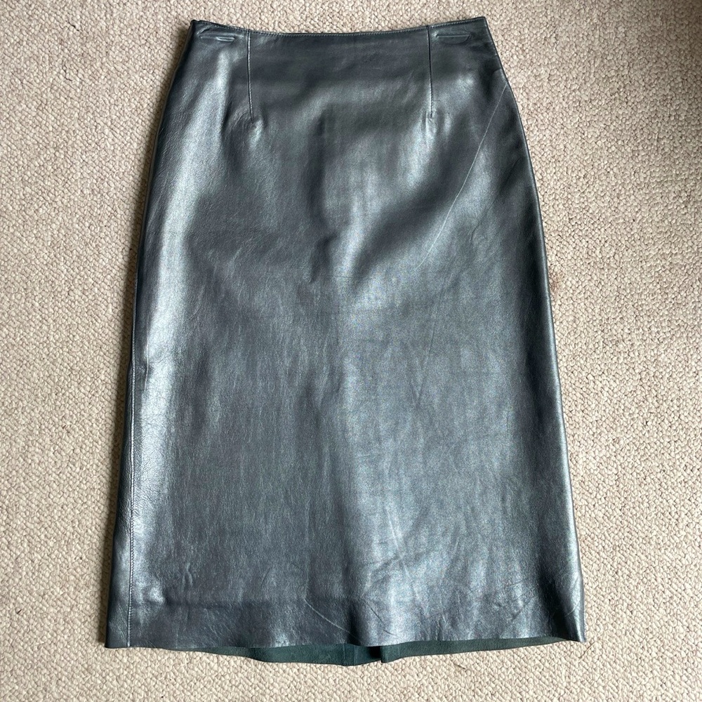 Vintage BCBGMAXAZRIA metallic gray midi leather skirt